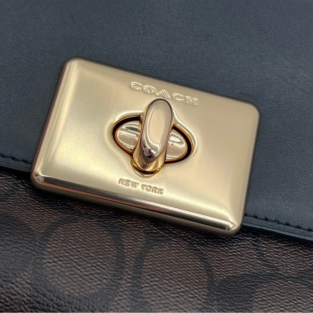 Coach Turnlock Chain Shoulder Bag 54182 Signature Canvas Python Like New - Picture 13 of 16